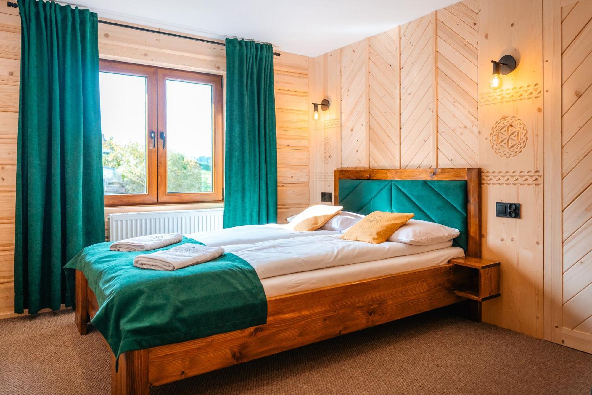 Apartamenty Dwupoziomowe Stasikowe Izby Буковина-Татшаньска Экстерьер фото