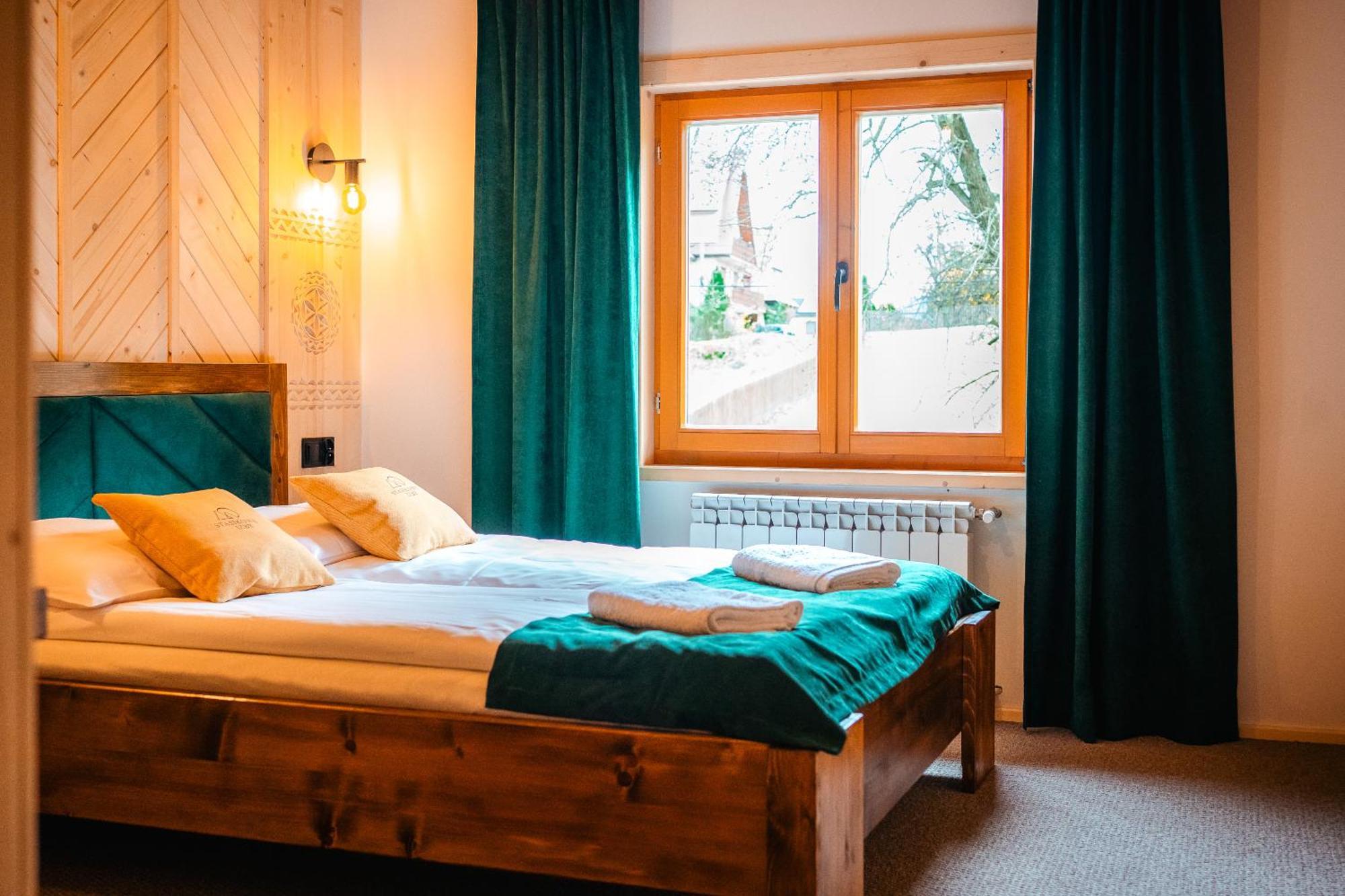 Apartamenty Dwupoziomowe Stasikowe Izby Буковина-Татшаньска Экстерьер фото