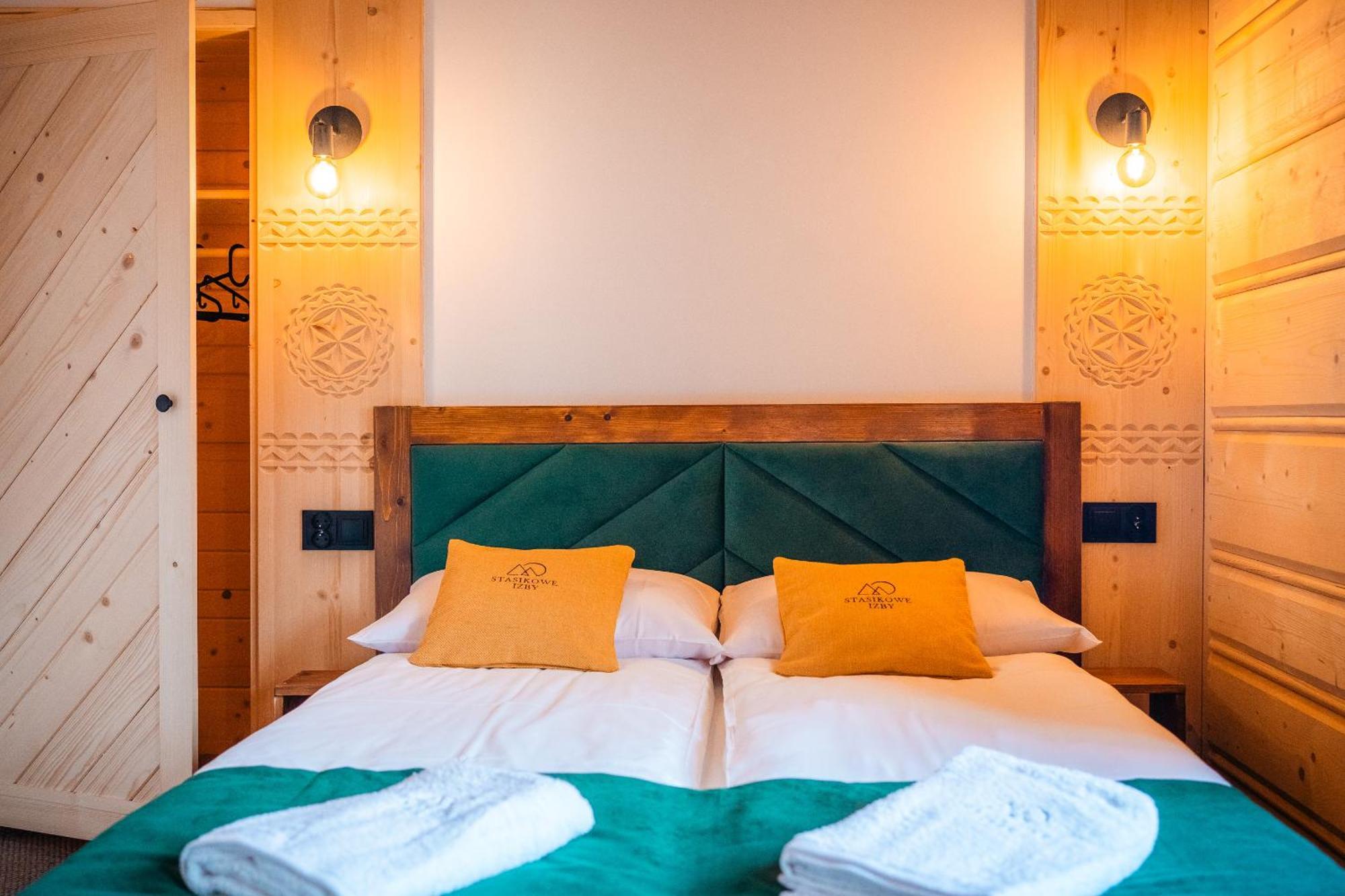 Apartamenty Dwupoziomowe Stasikowe Izby Буковина-Татшаньска Экстерьер фото