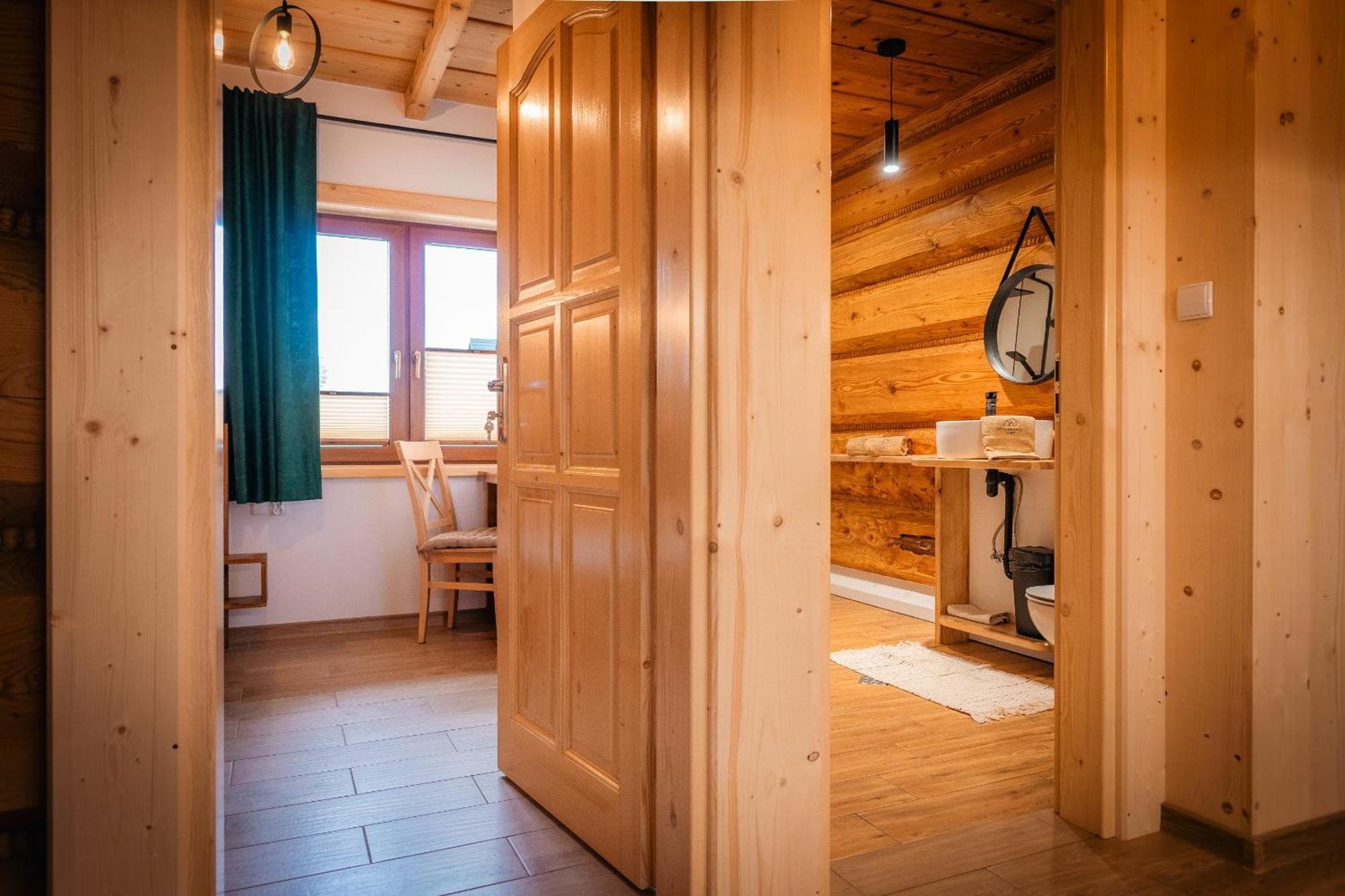 Apartamenty Dwupoziomowe Stasikowe Izby Буковина-Татшаньска Экстерьер фото