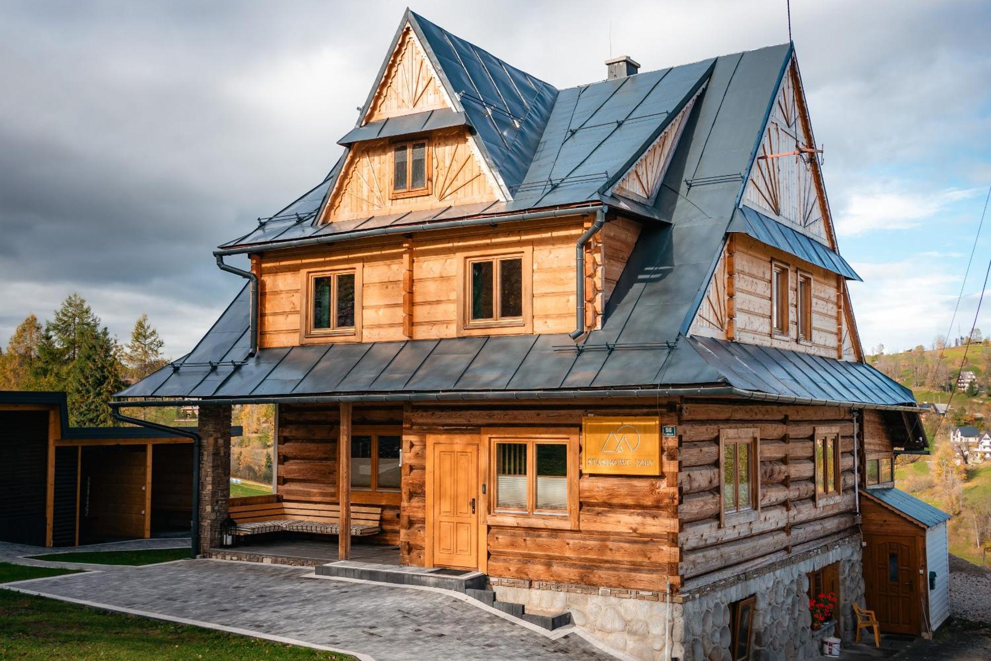 Apartamenty Dwupoziomowe Stasikowe Izby Буковина-Татшаньска Экстерьер фото